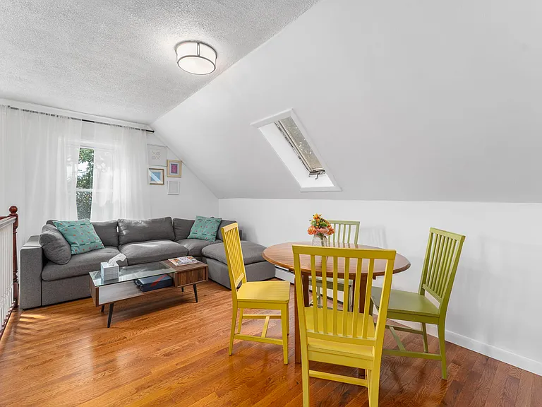 183 Wood St #3 — Photo 2