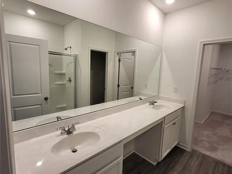448 Golden Eagle Pkwy — Photo 23
