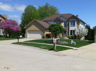 52572 Bordeaux Way, Shelby Township, MI 48315