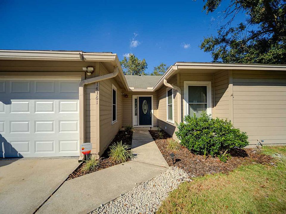 1st image of 14361 Courtney Woods Ln