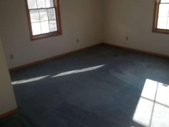 4th image of 549 Millville Ave