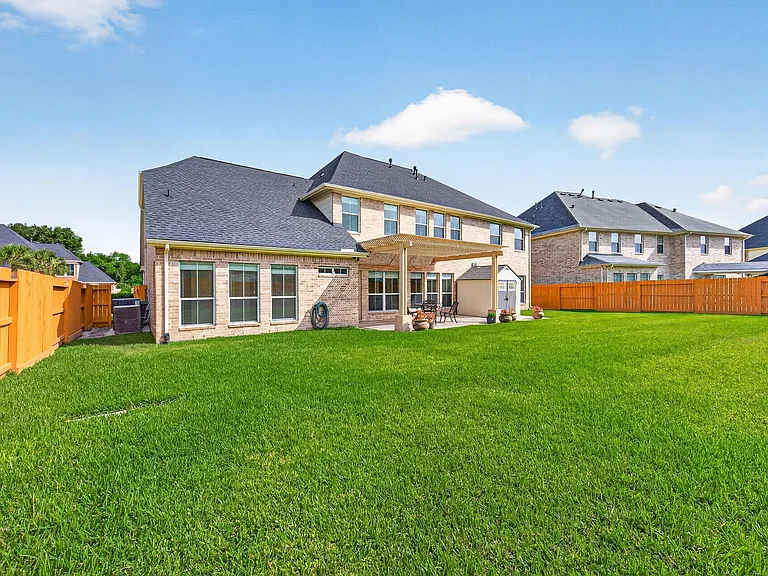 2315 Vinemead Ct — Photo 43