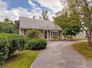 24 Plain St, Upton, MA 01568