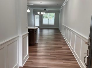 708 Riley Ln, Greensboro, NC 27455