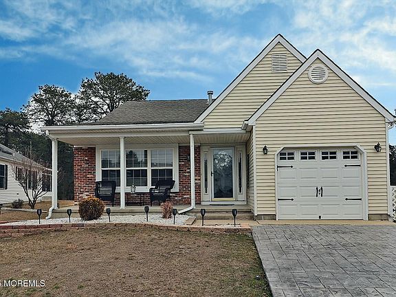 2nd image of 12 Winterton Drive
