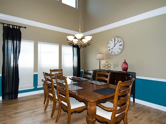 4th image of 3826 Katy Hollow Dr