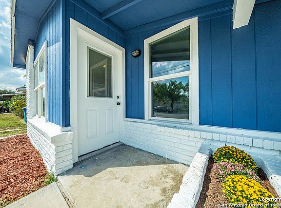 2nd image of 6531 Monterey St