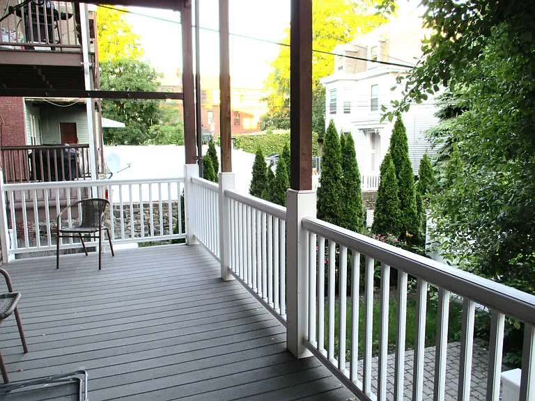 557 E 6th St #1 — Photo 7