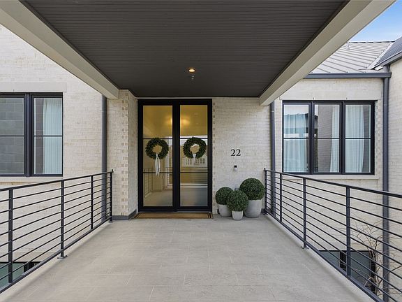 3rd image of 320 Oconnor Ridge Blvd #22