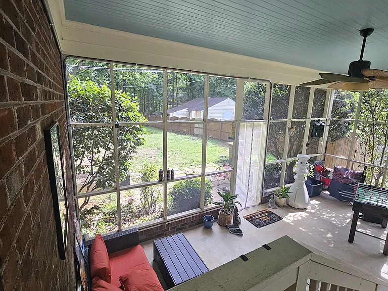 3607 Lynn Rd — Photo 5