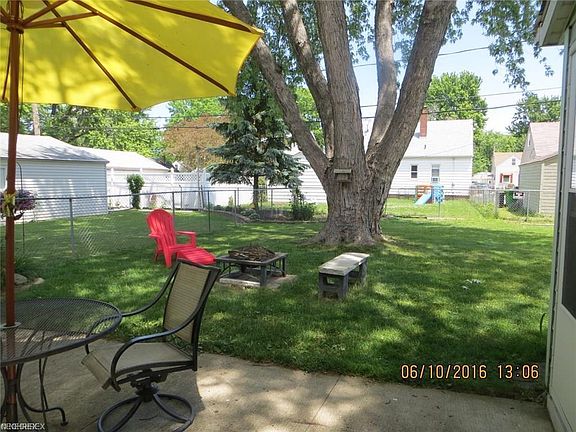 2nd image of 225 E 329th St