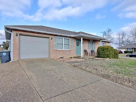 2nd image of 4216 Derby Ln