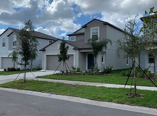 5017 Sable Chime Dr, Wimauma, FL 33598