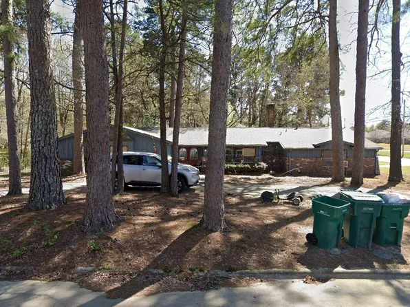 207 Wildwood Dr, Texarkana, TX 75501