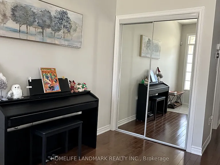 5 Henry Bauer Ave — Photo 8
