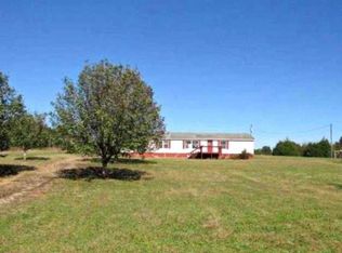 64 Nails Creek Xing, Royston, GA 30662