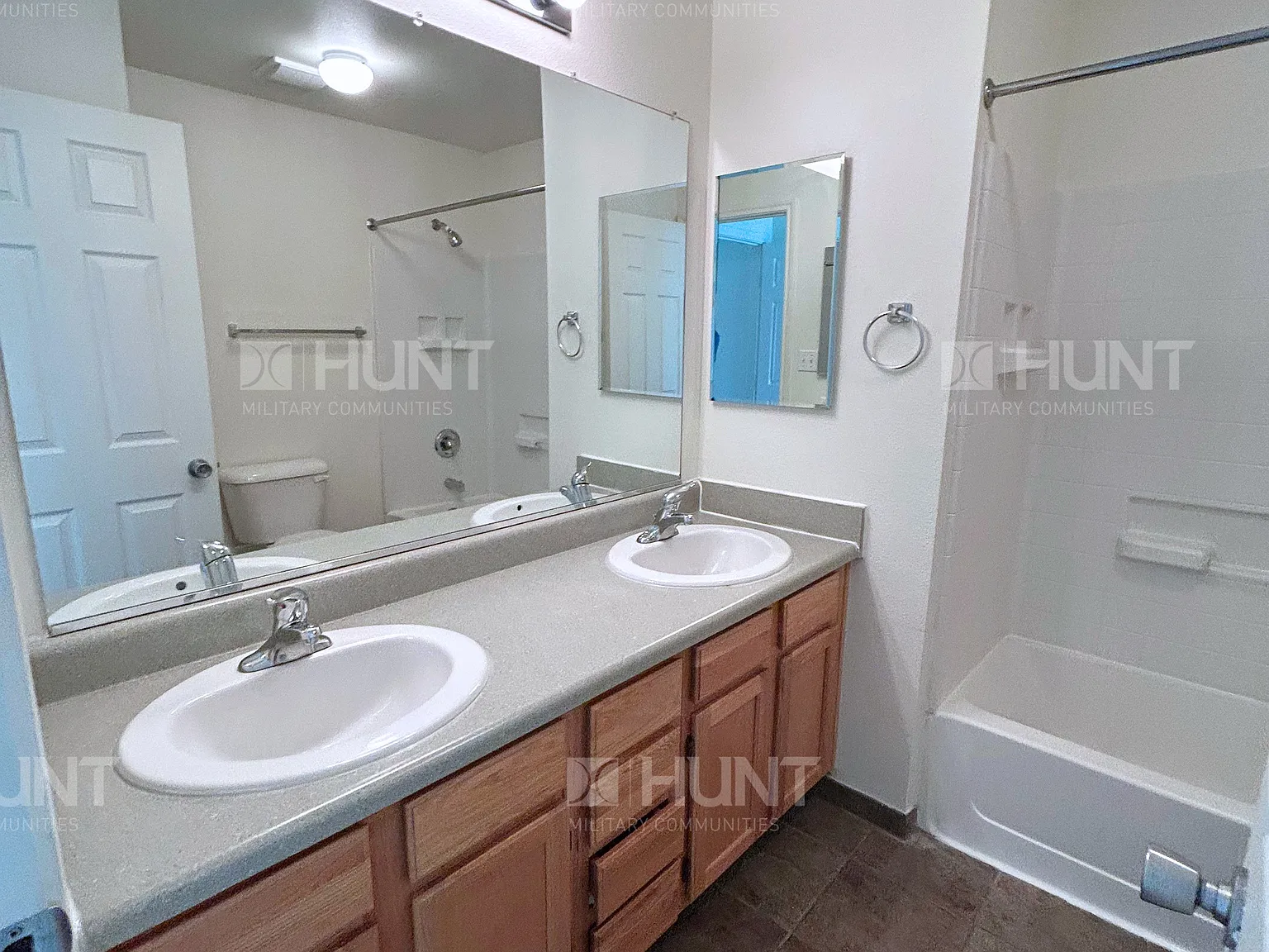 4 bed, 2.5 bath, 2176 sqft, $1,850 — Photo 3