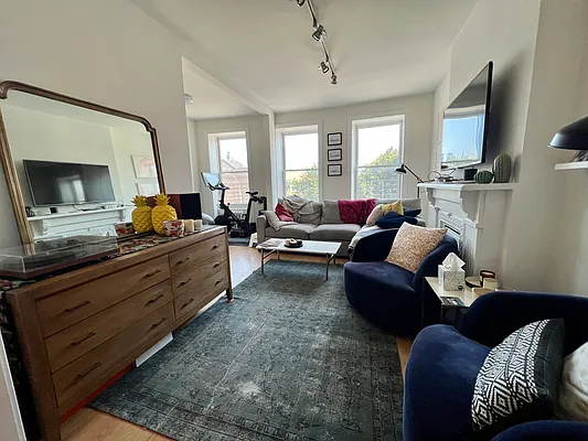 Rented by Douglas Elliman | media 16