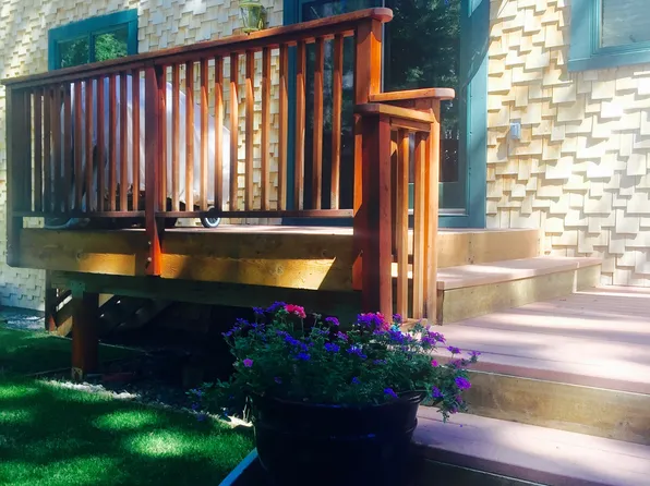 1695 Mohican Dr, South Lake Tahoe, CA 96150