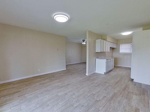 5th image of 3033 NE 26th Ave