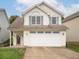 304 March Ln, Morgantown, WV 26508