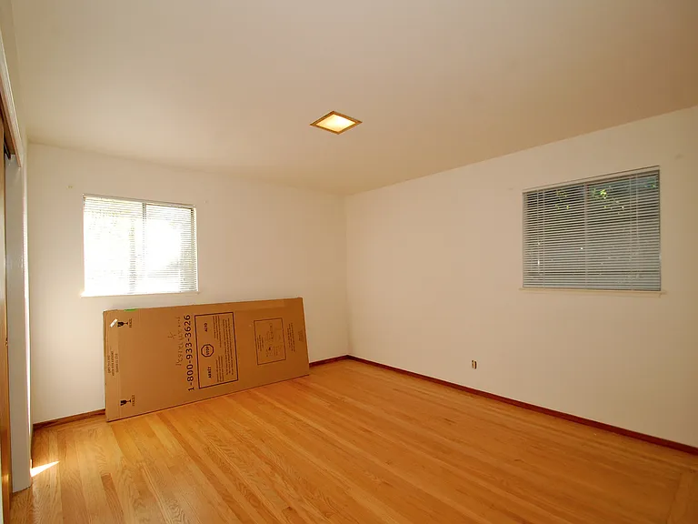 2910 Fulton St — Photo 9