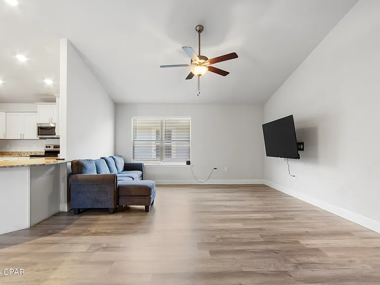 11528 Poston Rd — Photo 8