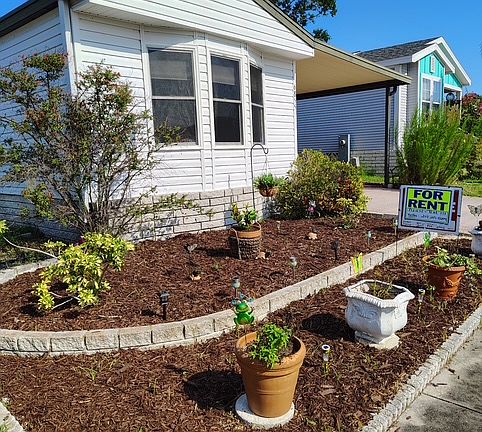 2nd image of 6855 Coconut Grove Cir