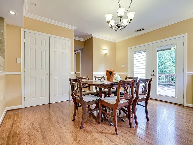 8113 Carlyle Pl — Photo 20