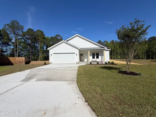 415 Timberwind Lane SE, Leland, NC 28451