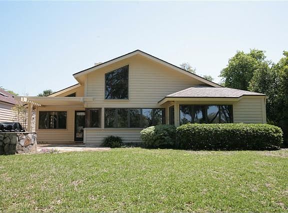 2nd image of 628 Saint Andrews Cir