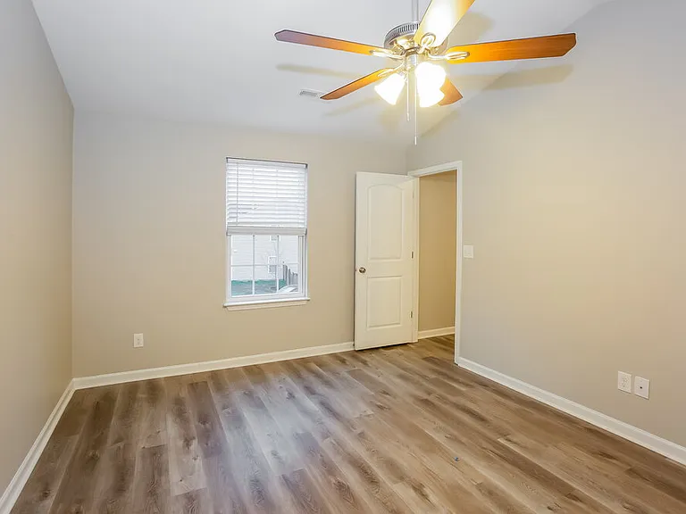 3202 Kayla Ln — Photo 10