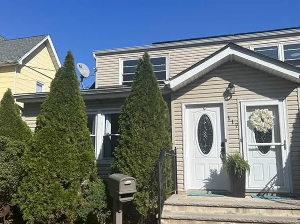 117 Feronia Way Floor 2, Rutherford, NJ 07070