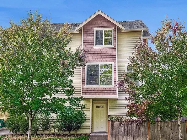 11709 16th Ave NE, Seattle, WA 98125