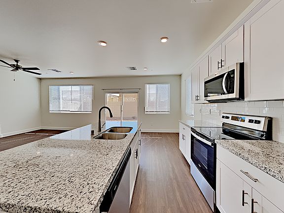 5th image of 341 Cape Seville Pl