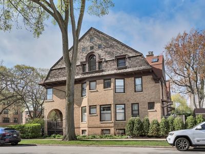 1401 Elmwood Ave, Evanston, IL, 60201