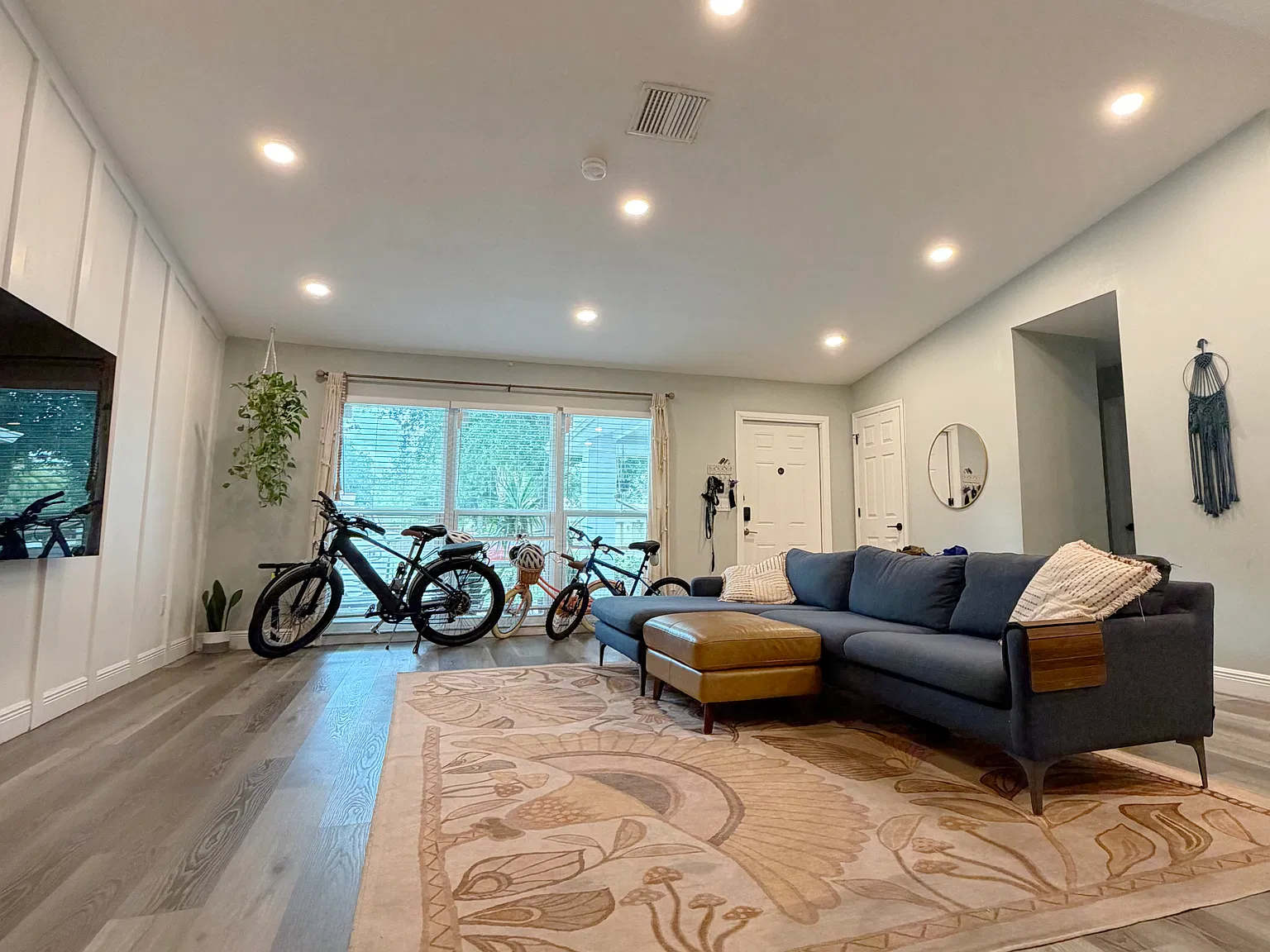 4 bed, 1750 sqft, $3,000 — Photo 3