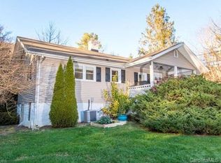 12 Sunnyside Ln, Asheville, NC 28804