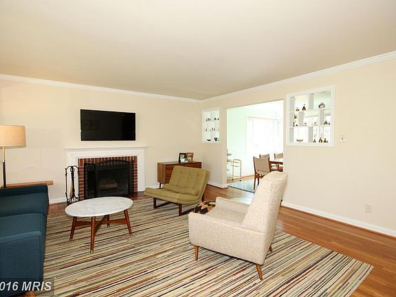4th image of 8625 Chapel Dr