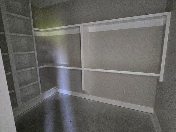 4th image of 1207 Sutton Rd