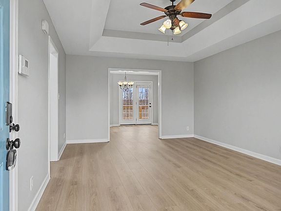 5th image of 530 Fox Trot Dr