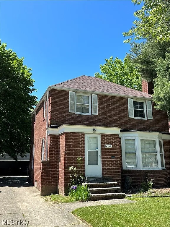 5362 South Blvd photo 1