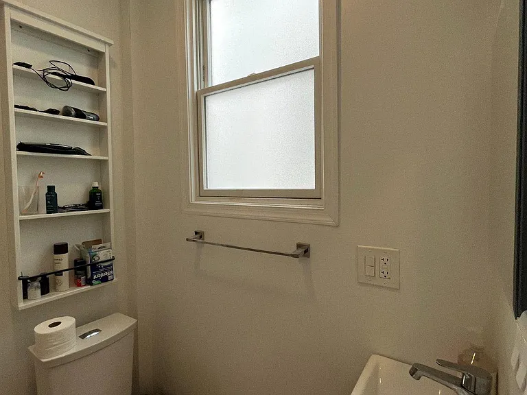 3003 P St NW #400 — Photo 16