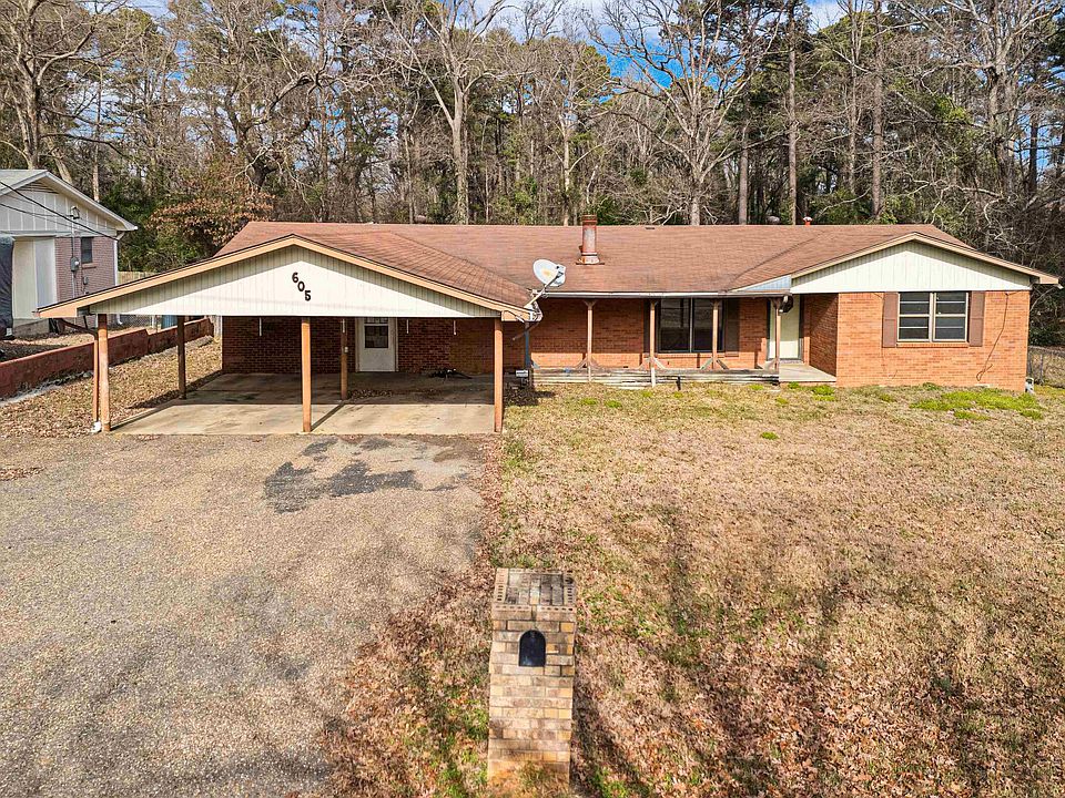 1st image of 605 E Lynnwood Ln