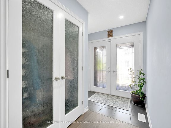 4th image of 286 Macalister Blvd