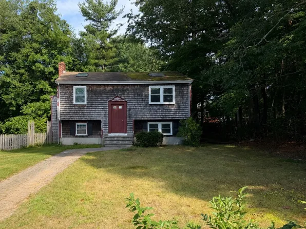 200 Wampatuck St, Pembroke, MA 02359