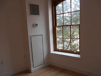 Rented by NY Space Finders Inc.