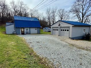 708 Jackson Rd, Apollo, PA 15613