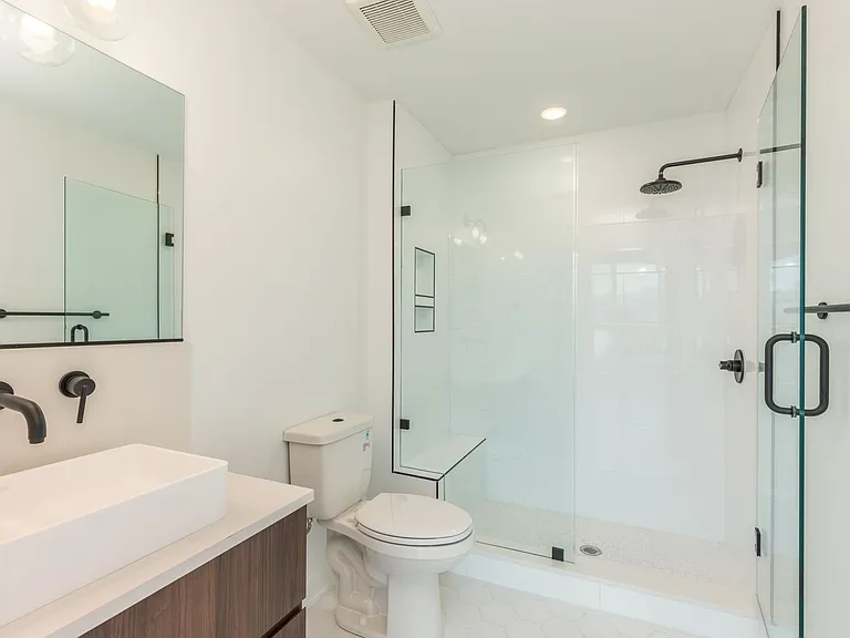 1723 Francis St — Photo 22