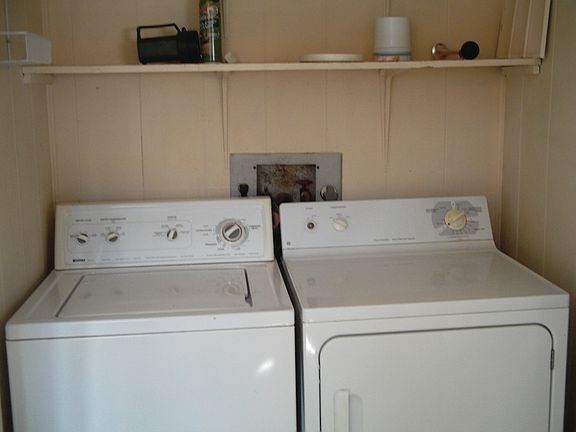 5th image of 325 Poplar Street